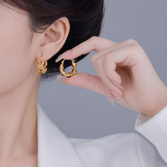 Glow Chronicle · Yellow Moissanite Pendant Earrings